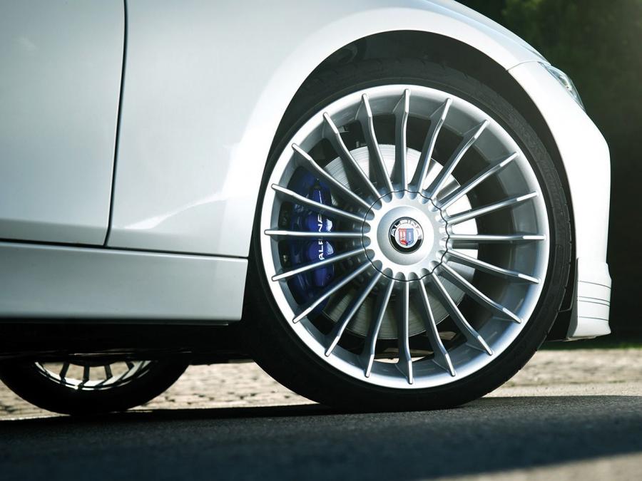 Колеса Alpina D3 Bi-Turbo Touring (F31) 2013 года  (фото 2 из 12)